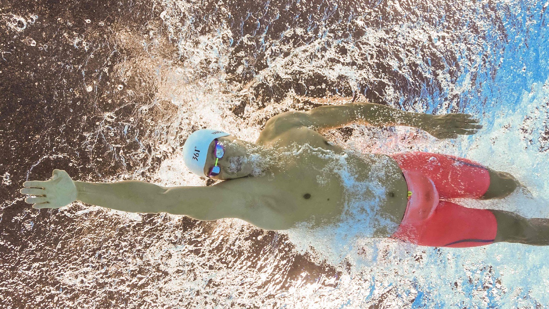 艾比·德尔福：全场最佳防守员，守住南非队的领先优势，艾比里德尔晋江